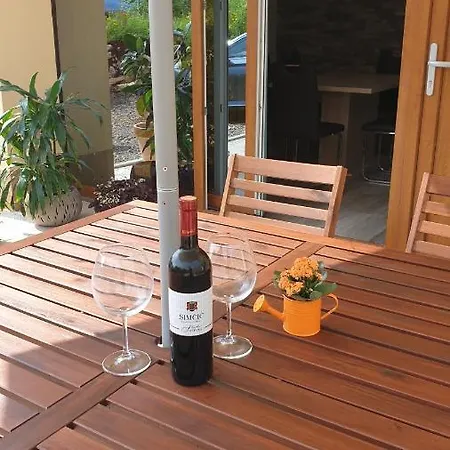 Apartma Claudia * Pivka