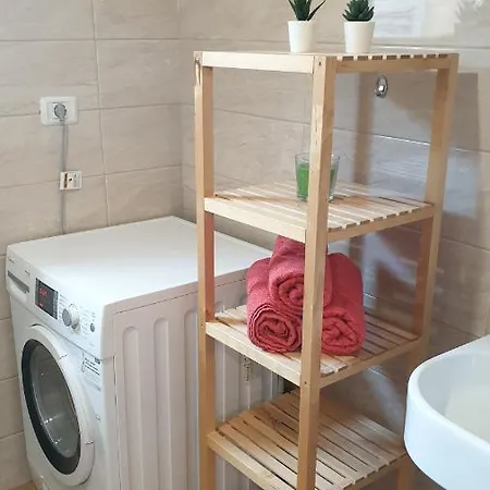 Lägenhet Apartma Claudia *